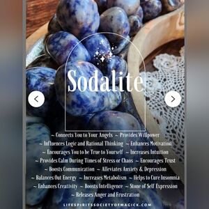 Sodalite Crystal / Healing Stone